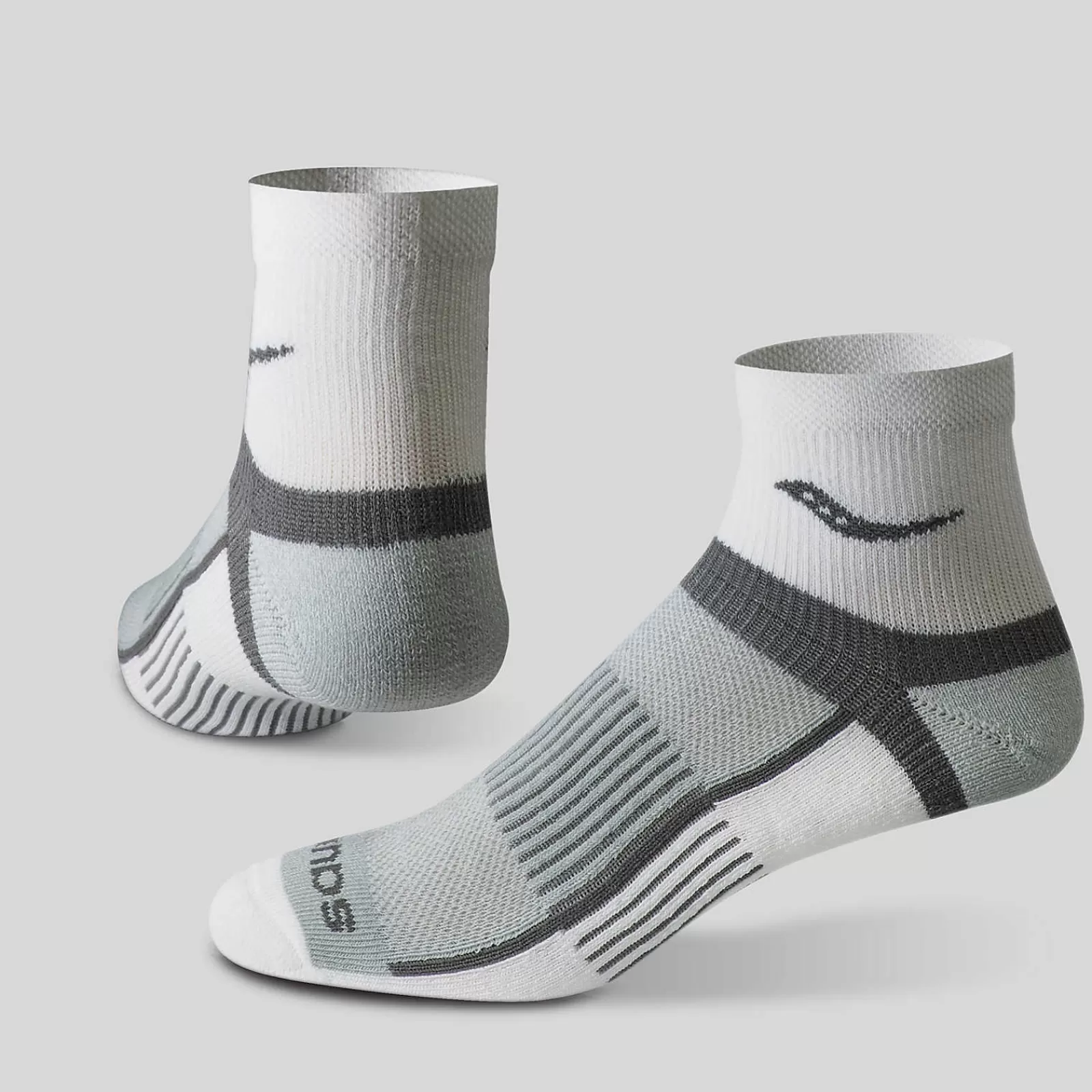 Socks<Saucony Inferno Quarter 3-Pack Socks White