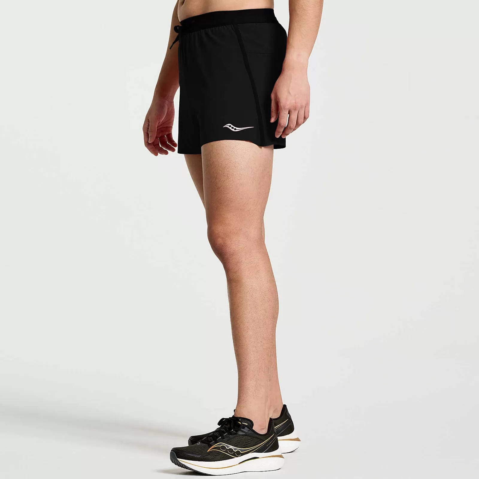 Bottoms<Saucony Outpace 3\" Short Black